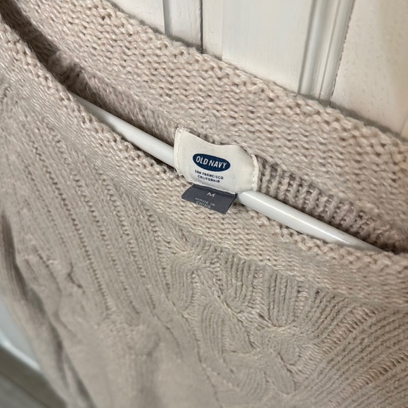 Old Navy Cream Cable Knit Crew Neck Sweater - Picture 6 of 6
